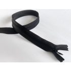 ED-84-0982 60 CM fekete rejtett húzózár